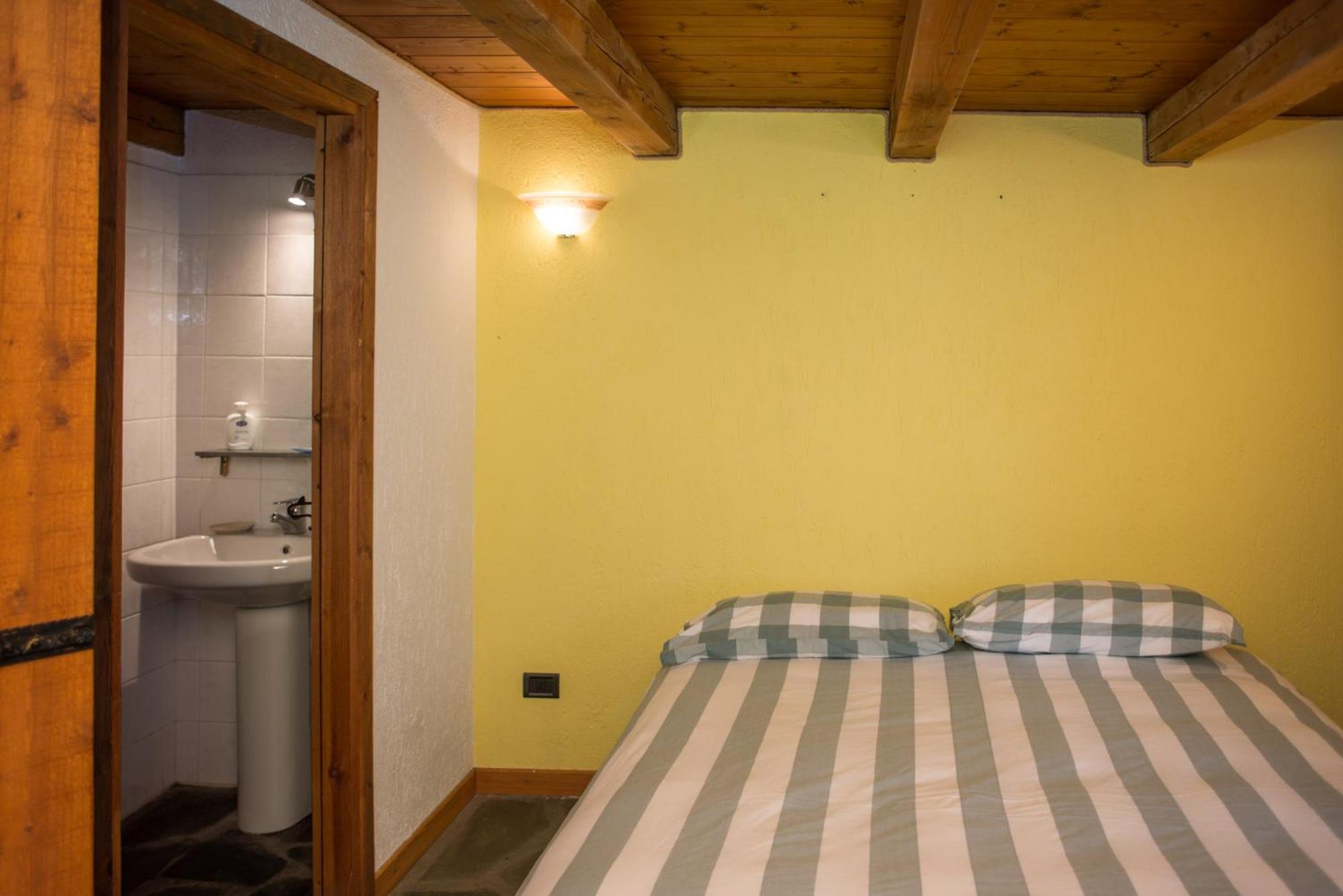 Mont Blanc Apartments Morgex Habitación foto